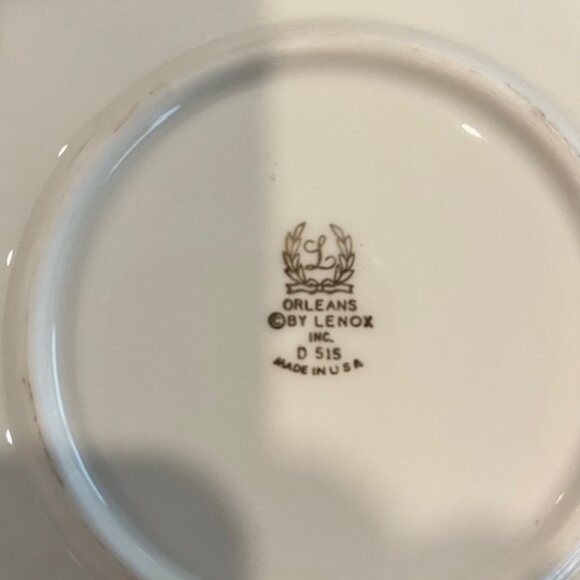 Set of (2) Lenox Vintage Orleans Gold Swirled Dessert Plates - Picture 4 of 4